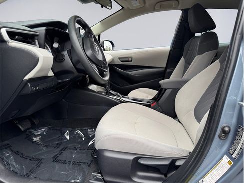 Used 2022 Toyota Corolla LE w/ Carpet Mat Package (TMS) FWD image 9