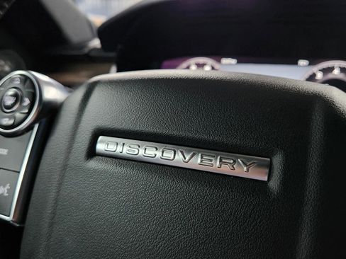 Used 2018 Land Rover Discovery HSE image 26