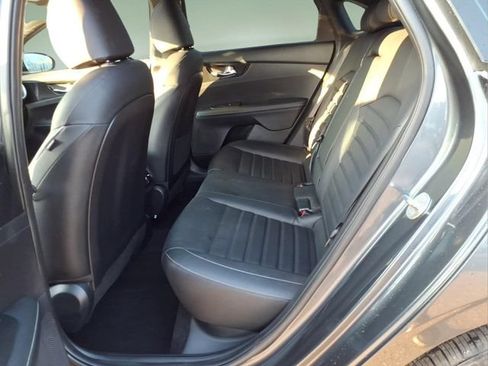 Used 2024 Kia Forte GT-Line w/ GT-Line Premium Package FWD image 13