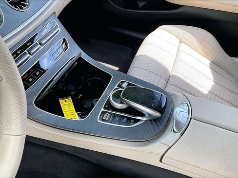Used 2023 Mercedes-Benz E 450 Cabriolet image 14