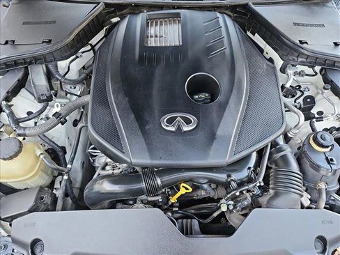 Used 2018 INFINITI Q60 2.0t w/ Moonroof Package RWD image 20