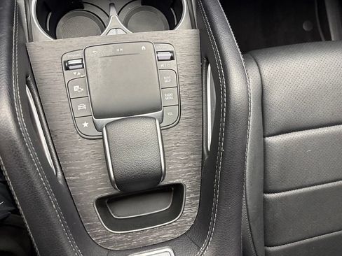 Used 2022 Mercedes-Benz GLE 350 4MATIC image 35