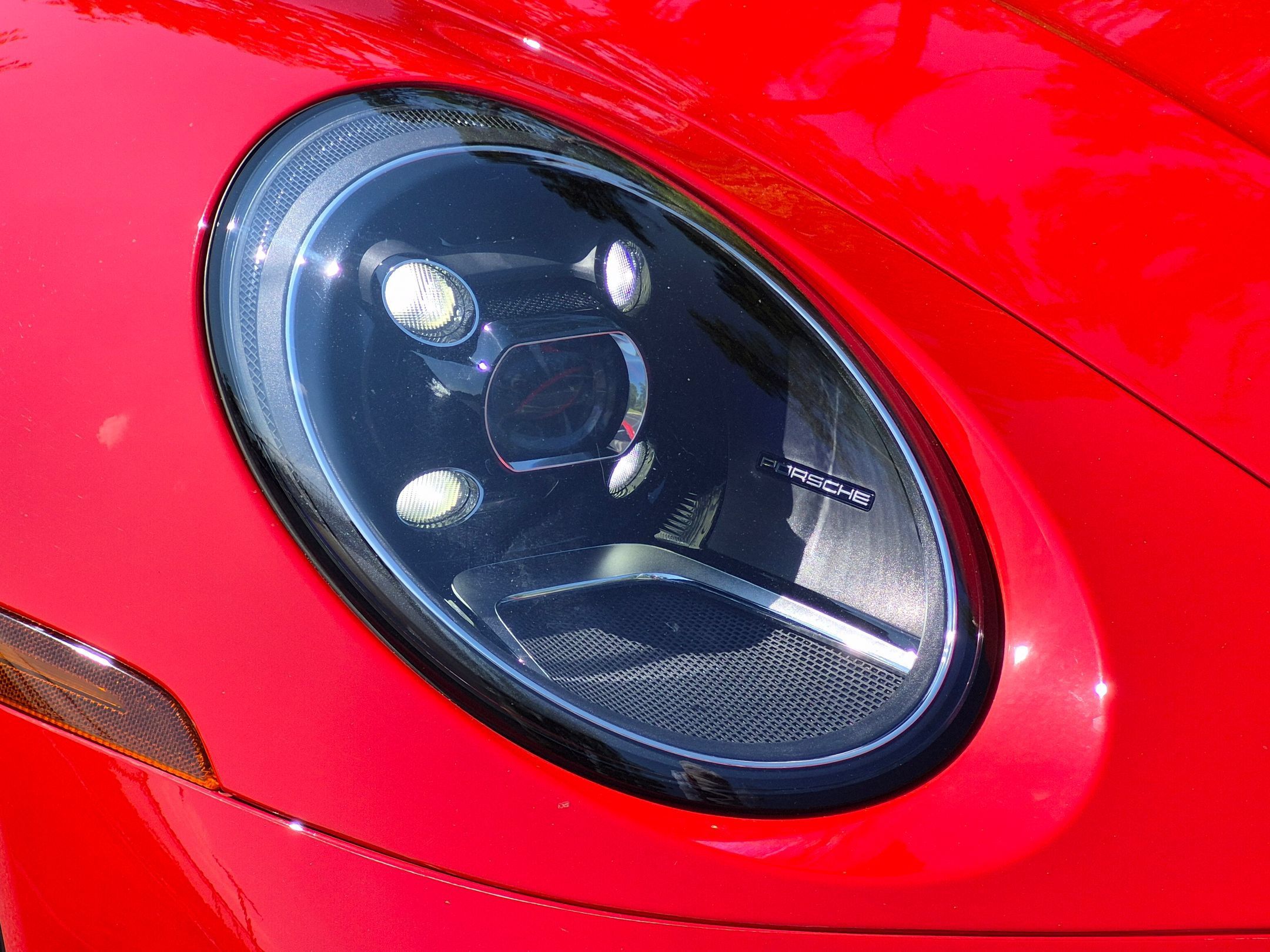 Certified 2020 Porsche 911 Carrera 4S AWD/4WD image 33