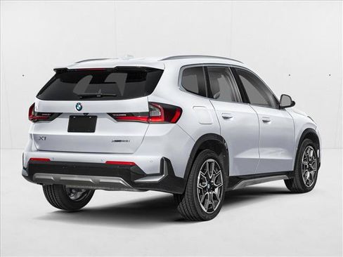Used 2026 BMW X1 xDrive28i w/ Technology Package AWD/4WD image 2