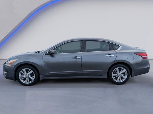 Used 2014 Nissan Altima 2.5 SV image 6