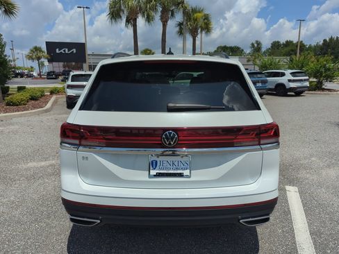 New 2026 Volkswagen Atlas SE FWD image 7