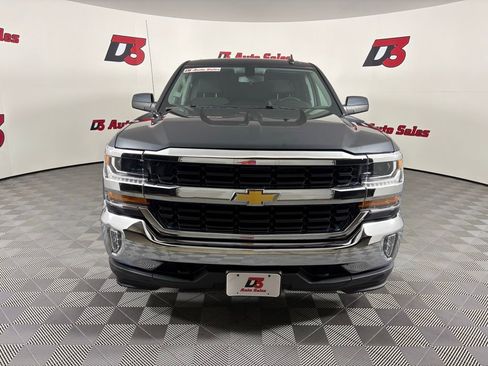 Used 2018 Chevrolet Silverado 1500 LT w/ LT Eassist Package AWD/4WD image 11