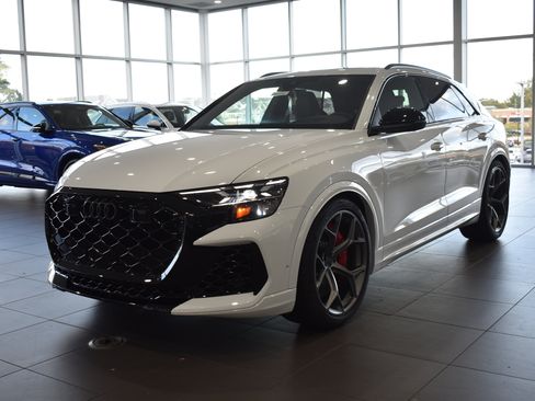 New 2026 Audi RS Q8 performance image 7