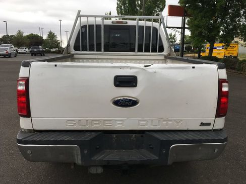 Used 2011 Ford F250 Lariat w/ Chrome Pkg AWD/4WD image 3