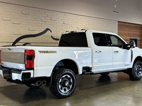 Used 2024 Ford F350 Platinum w/ Tremor Off-Road Package AWD/4WD image 4