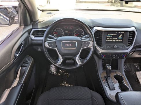 Used 2019 GMC Acadia SLE image 15