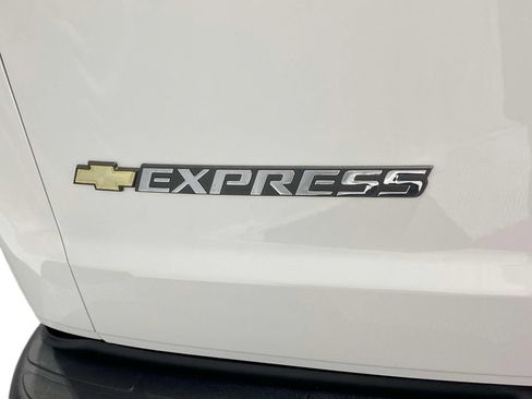 Used 2025 Chevrolet Express 2500 w/ Driver Convenience Package RWD image 10