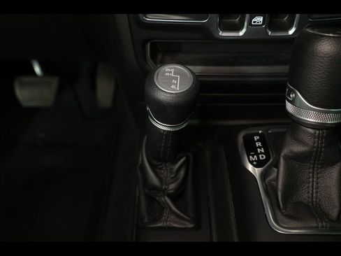 Used 2022 Jeep Wrangler Unlimited Sport image 27