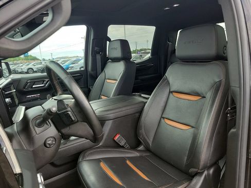 Used 2023 GMC Sierra 1500 AT4 w/ AT4 Premium Package AWD/4WD image 11