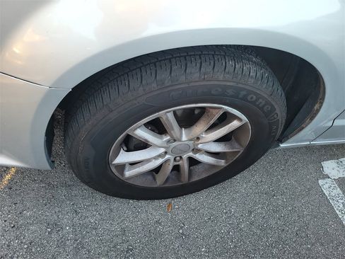 Used 2012 Dodge Grand Caravan SE image 5