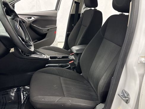 Used 2018 Ford Focus SE image 8