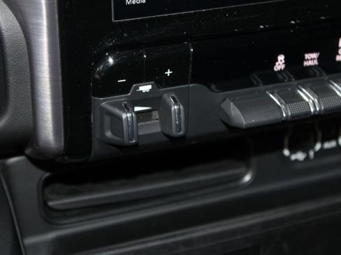 Used 2020 RAM 1500 Limited AWD/4WD image 47