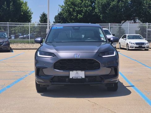 Used 2025 Honda HR-V EX-L image 3