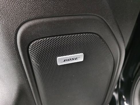 Used 2022 Chevrolet Silverado 1500 LT Trail Boss w/ Convenience Package II image 12