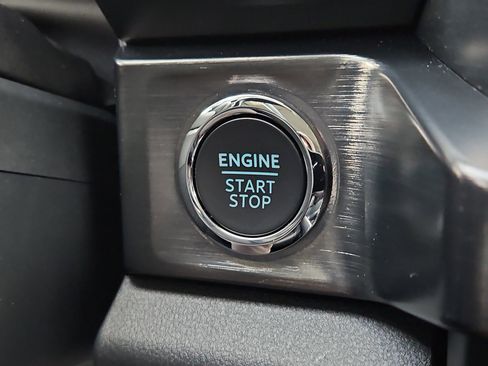 Used 2024 Ford F250 Lariat w/ Sport Appearance Package image 29