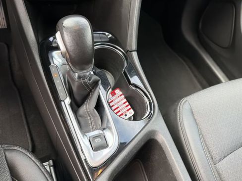 Used 2021 Buick Encore GX Preferred image 23