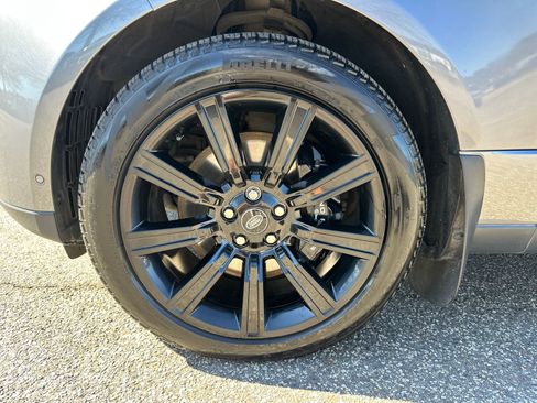 Used 2022 Land Rover Range Rover P525 Westminster Edition image 11