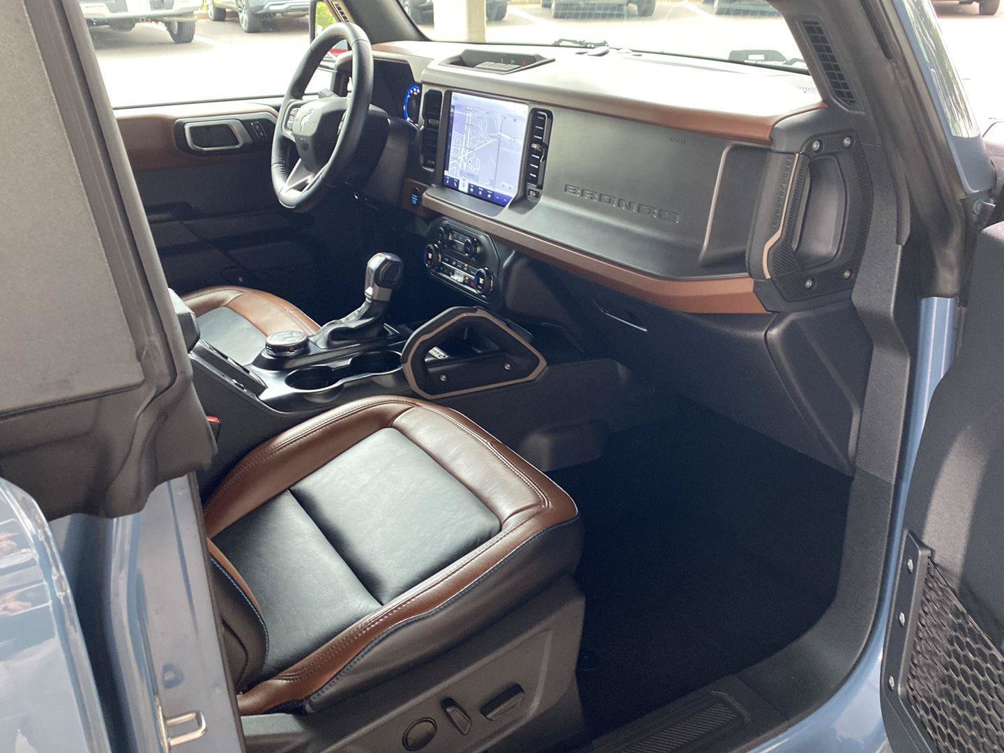 Used 2024 Ford Bronco Outer Banks AWD/4WD image 26
