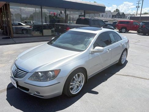 Used 2005 Acura RL AWD/4WD image 2
