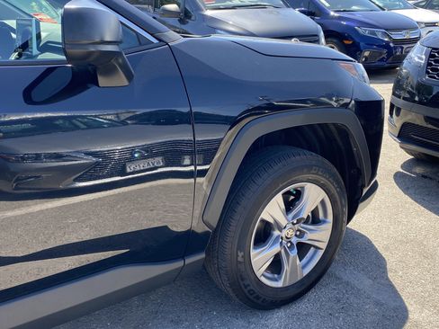 Used 2023 Toyota RAV4 LE AWD/4WD image 27