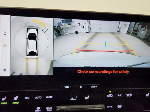 Used 2023 Subaru Solterra AWD image 18