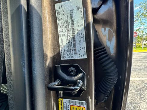 Used 2017 Ford F150 XL w/ Equipment Group 101A Mid AWD/4WD image 42