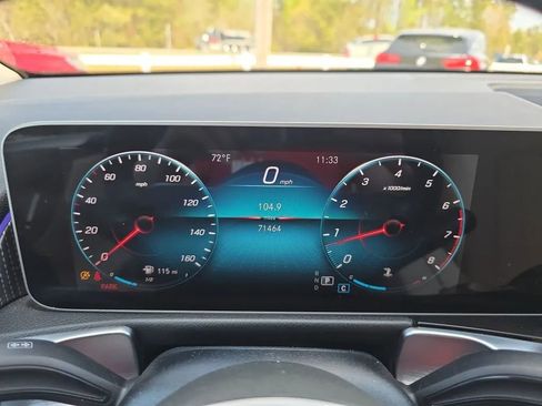 Used 2021 Mercedes-Benz GLB 250 image 18