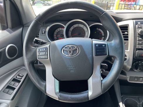 Used 2013 Toyota Tacoma 4x4 Double Cab w/ TRD Off-Road Pkg image 16