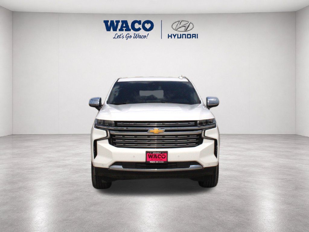 Used 2023 Chevrolet Suburban Premier AWD/4WD image 2