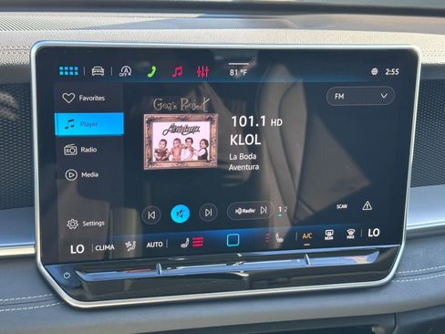 New 2026 Volkswagen Tiguan SE FWD image 24