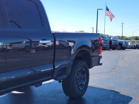 Used 2023 Ford F250 Lariat w/ Sport Appearance Package AWD/4WD image 21