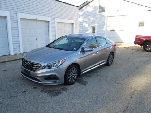 Used 2017 Hyundai Sonata Limited w/ Ultimate Package 04 image 2