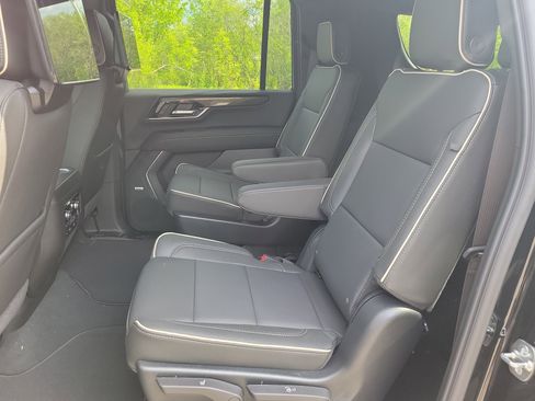 New 2026 GMC Yukon XL Elevation w/ Elevation Premium Package AWD/4WD image 29