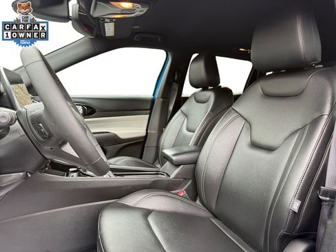Certified 2025 Jeep Compass Limited AWD/4WD image 9