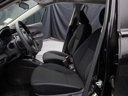 New 2025 Nissan Kicks Play S image 27