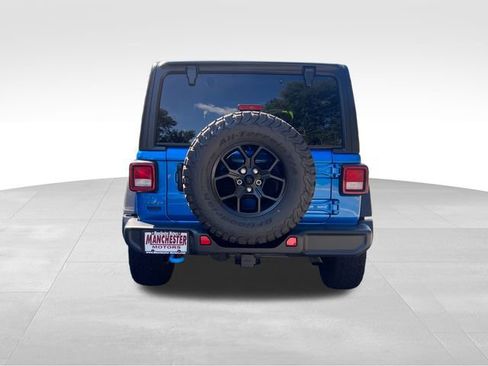 Used 2024 Jeep Wrangler Unlimited image 6