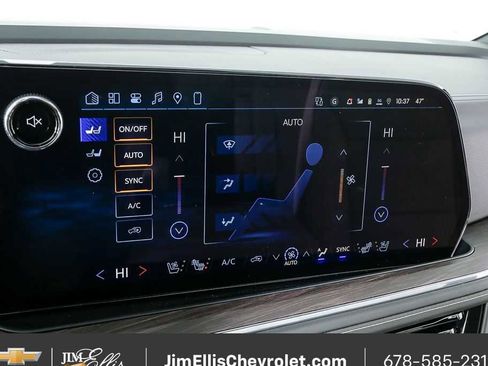 New 2026 Chevrolet Suburban Premier w/ Sun And Tow Package image 17