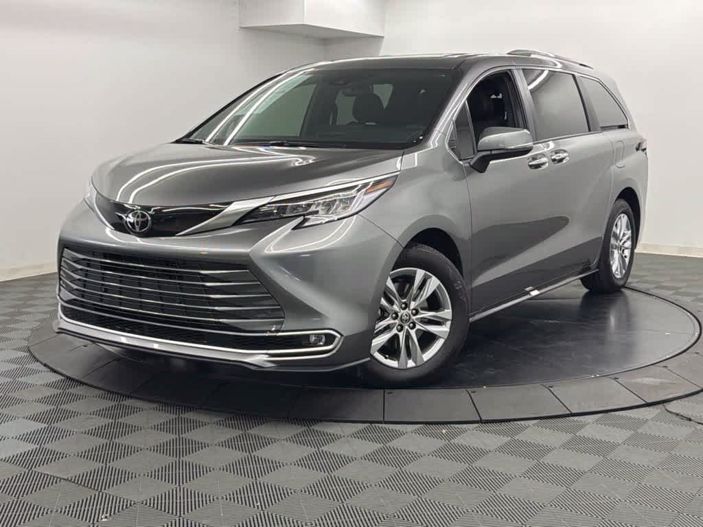 Certified 2026 Toyota Sienna Limited FWD image 3