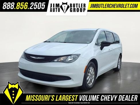 Used 2024 Chrysler Voyager LX FWD image 1