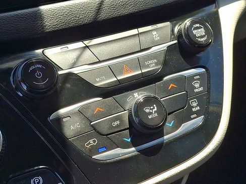 Certified 2023 Chrysler Voyager LX FWD image 16