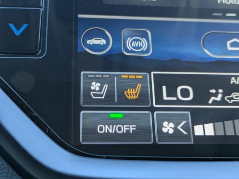 Used 2025 Subaru Ascent Bronze Edition AWD/4WD image 25