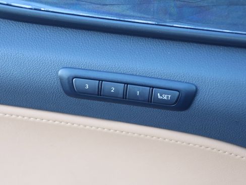 Used 2025 Lexus NX 250 FWD w/ Towing Package (2000 Lbs) image 13