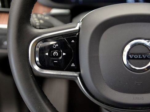 Used 2023 Volvo XC60 T8 Ultimate w/ Protection Package Premier image 23