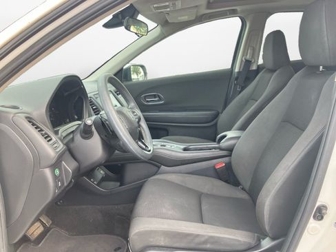 Used 2021 Honda HR-V EX image 11