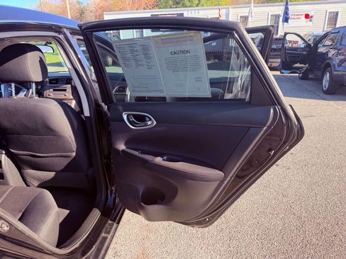 Used 2014 Nissan Sentra S image 18
